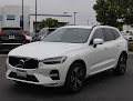 2022 Volvo XC60 Momentum