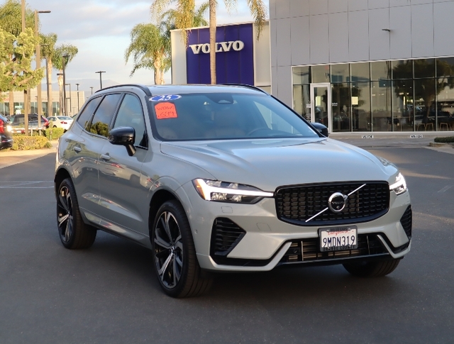 2025 Volvo XC60 Plug-In Hybrid Ultra